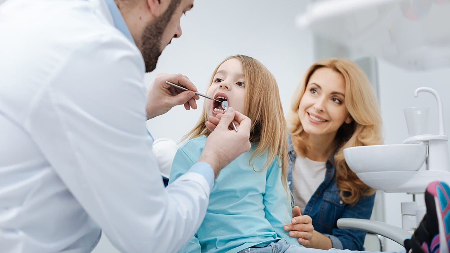 Pediatric Dental Clinic in Noida